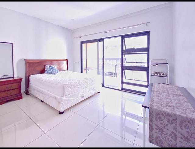 1 BEDROOM APARTMENT FOR SALE IN UMHLANGA RIDGE